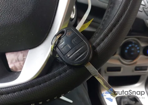 2014 Ford Fiesta Se из США, поврежденный, VIN 3FADP4BJ2EM240154